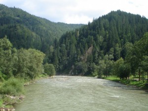 проходження порогів чорного черемошу